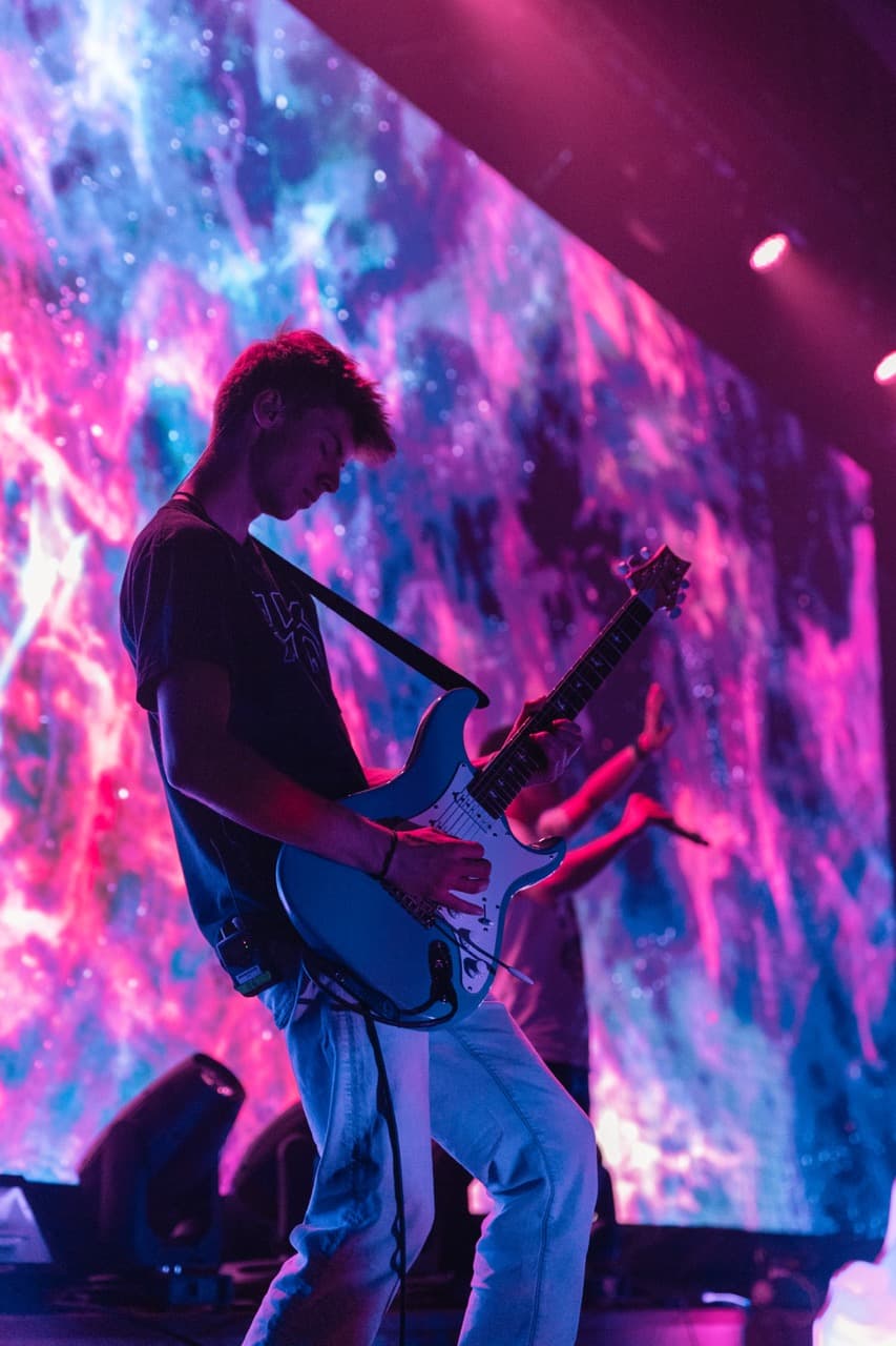Live electric